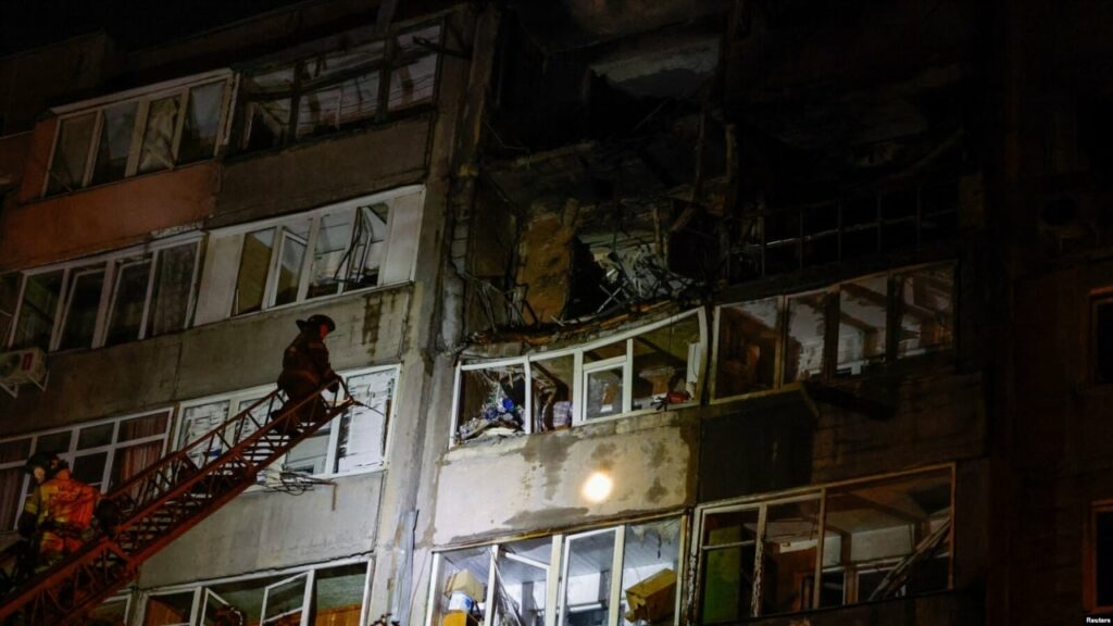 Ukraina kryen sulme ajrore në dy qytete në pjesën e pushtuar të Donjeckut 2 ukraina kryen sulme ajrore ne dy qytete ne pjesen e pushtuar te donjeckut 68bfdc6592f52