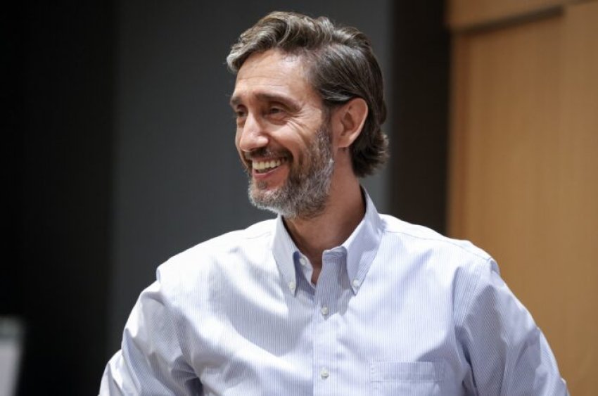 uran ismaili me nje forme te re komunikimi pergjigjet drejtperdrejt ne komentet e qytetareve 68bdaf1463891