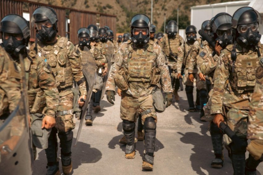 ushtaret amerikane te kfor it me stervitje te veshtira kunder trazirave 68d2f761c46dd