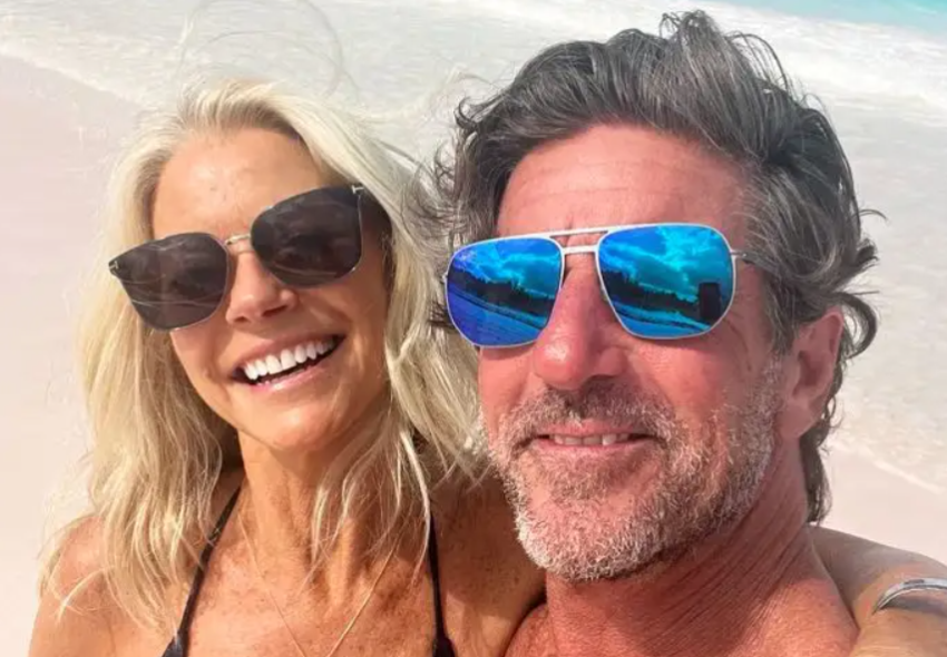 Vdekja e Brett James/ Çfarë postonte këngëtari i njohur në rrjete sociale? 2 vdekja e brett james cfare postonte kengetari i njohur ne rrjete sociale 68ce47119dbd2