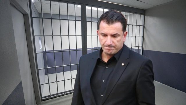 veliaj mesazh nxenesve me fillimin e vitit te ri shkollor ju dua shume lali eri 68b96414f1896