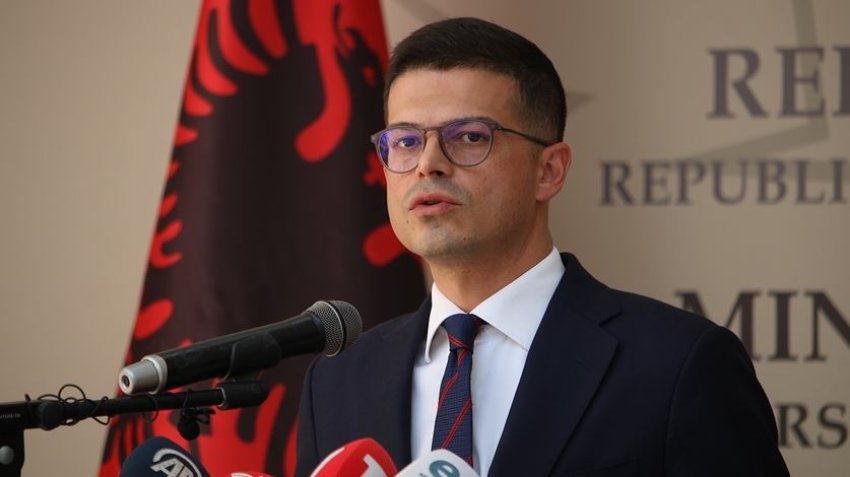 Vengu: Asgjë më shumë se sa drejtësi për Kosovën dhe çlirimtarët e saj 2 vengu asgje me shume se sa drejtesi per kosoven dhe clirimtaret e saj 68c6fdc17c75b