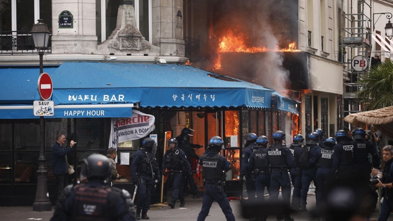 Vijojnë demonstratat në Francë, ministria e brendshme raporton se më shumë se 175 mijë persona morën pjesë në protesta 1 vijojne demonstratat ne france ministria e brendshme raporton se me shume se 175 mije persona moren pjese ne protesta 68c1ba8966565