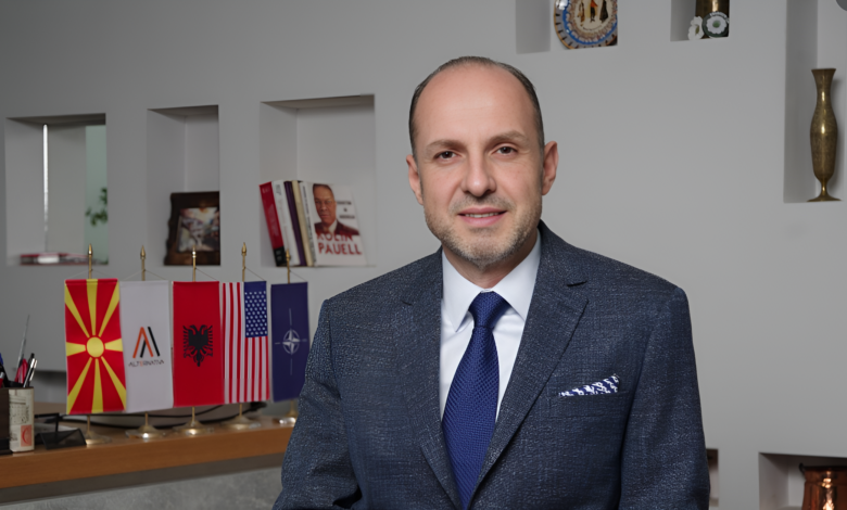 Zeqirija Ibrahimi uron fillimin e vitit të ri shkollor 3 zeqirija ibrahimi uron fillimin e vitit te ri shkollor 68b576f89b126