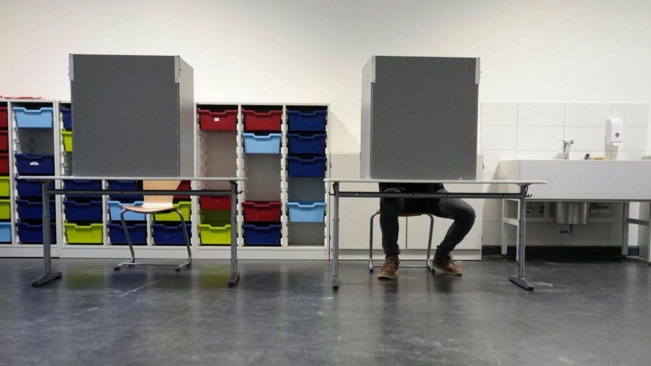 zgjedhjet lokale ne shtetin me te populluar te gjermanise partia e merz force e pare ekstremi i djathte rritet me 11 68c738c646d4b