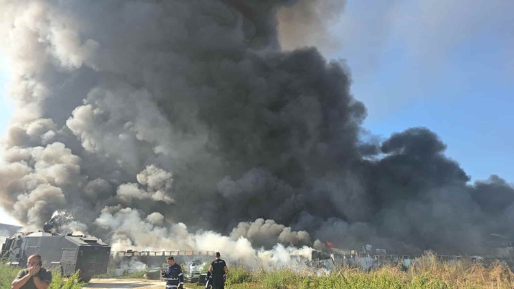 Zjarri në Trubarevë, Angellov: Ky është sulm hibrid ndaj shtetit! 2 zjarri ne trubareve angellov ky eshte sulm hibrid ndaj shtetit 68c5aa7279dc5