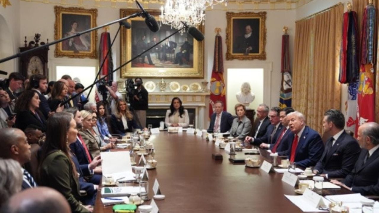 20 orët vendimtare që sollën marrëveshjen për Gazën, nga takimi deçiziv i Trump në Lindjen e Mesme tek impakti i marrëveshjeve të biznesit në Gjirin Persik 1 20 oret vendimtare qe sollen marreveshjen per gazen nga takimi deciziv i trump ne lindjen e mesme tek impakti i marreveshjeve te biznesit ne gjirin persik 68e8f3253689a