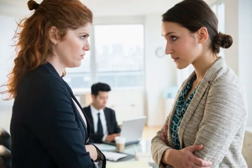 6 fraza që mund të sinjalizojnë se dikush po gënjen, sipas IA 3 6 fraza qe mund te sinjalizojne se dikush po genjen sipas ia 68e0d83216115