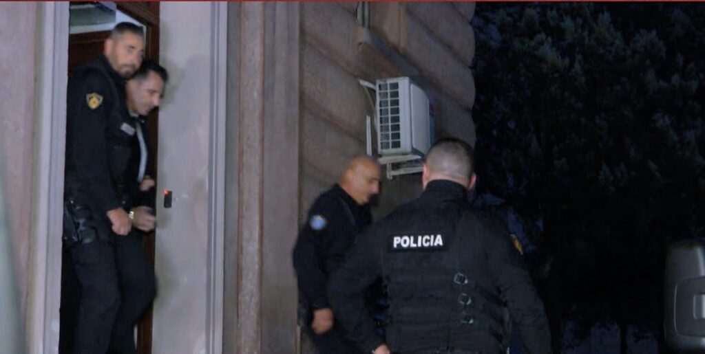 7 ore ne gjykaten kushtetuese perfundon seanca veliaj niset drejt paraburgimit 6904fa3494f80