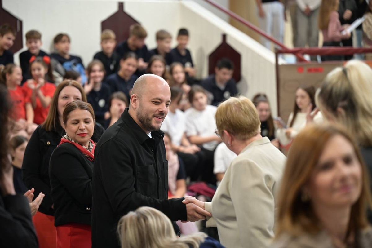 Kostovski: Në Butel projekti për Shtëpinë e Kulturës dhe sheshin prej 3.000 m² gati për realizim (VIDEO) 1 DARKO 1