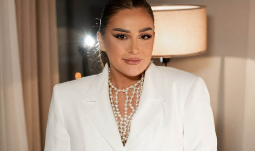 adelina hasani perlot me dedikimin per babain e ndjere 68e245d4d4457