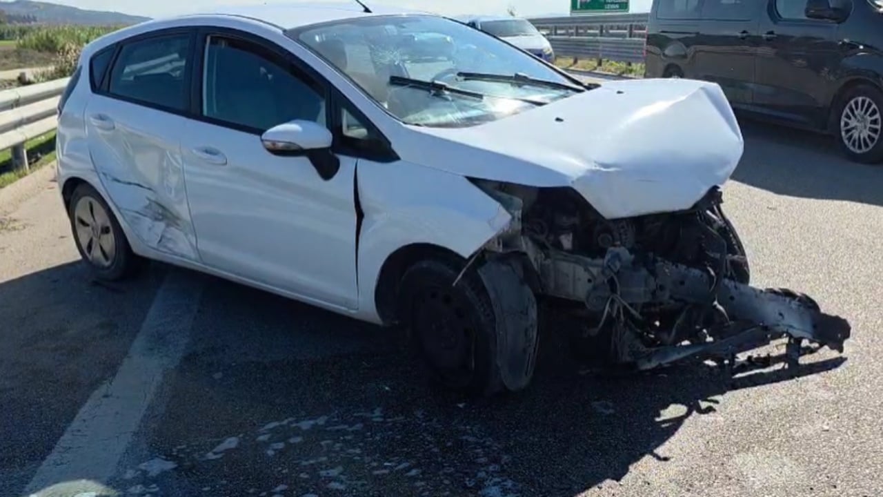 Aksident në bypassin e Fierit, përplasen dy automjete, plagoset pasagjerja 1 aksident ne bypassin e fierit perplasen dy automjete plagoset pasagjerja 68f6200e99c94