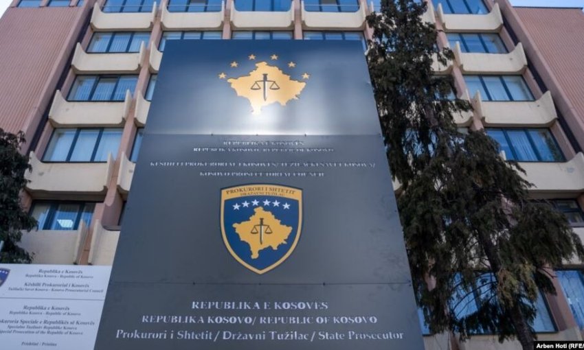 Aktakuzat në mungesë për krime lufte, drojë se do të kthehen në praktikë për PSRK-në 3 aktakuzat ne mungese per krime lufte droje se do te kthehen ne praktike per psrk ne 68e15bc1518a9