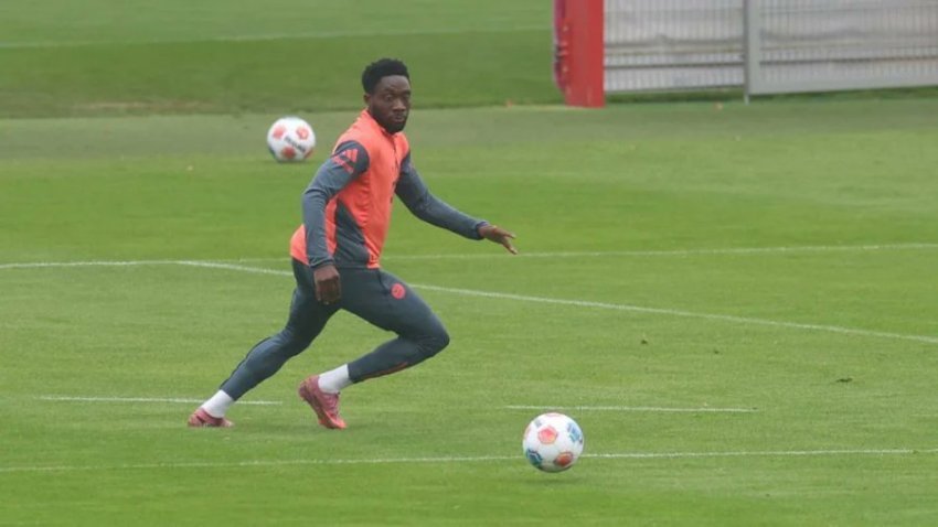 Alphonso Davies pranë rikthimit 3 alphonso davies prane rikthimit 68f165f4df90f