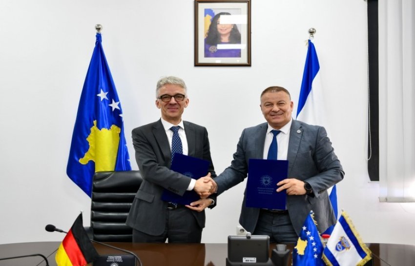 ambasadori gjerman dhe hoxha vleresojne bashkepunimin e dy anshem 6900cf70db720