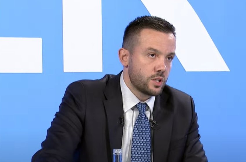 Arian Tahiri: Synim kam t’i bashkojë të gjithë qytetarët e Mitrovicës, jo vetëm votuesit e një partie 8 arian tahiri synim kam ti bashkoje te gjithe qytetaret e mitrovices jo vetem votuesit e nje partie 68e6c5cecbbaf