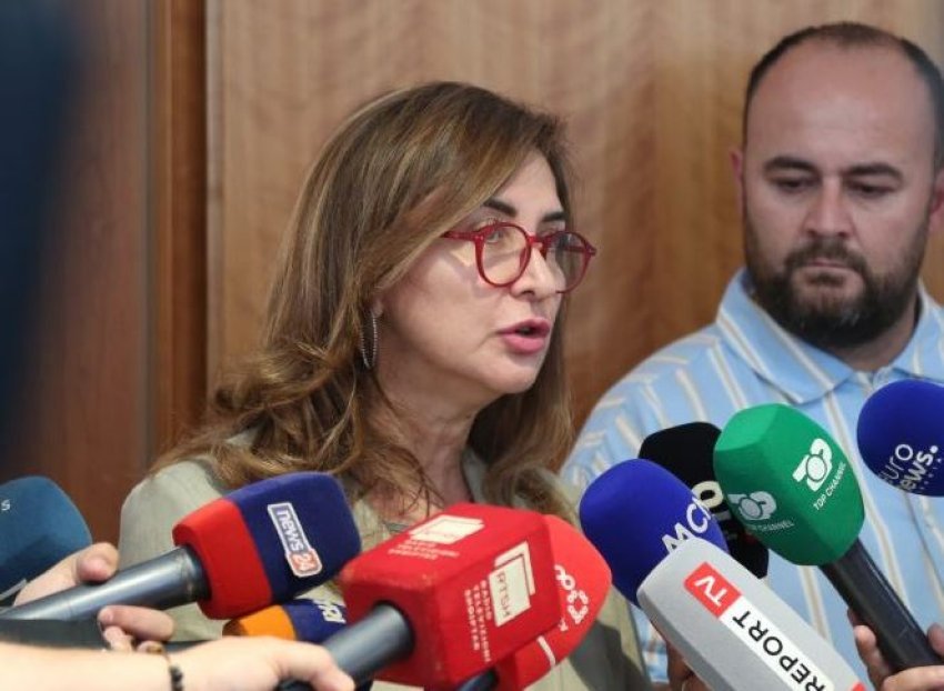 Ballanca në detyrë 3 vite përtej mandatit, të hënën Kuvendi shpall vakancën për Avokatin e Popullit 3 ballanca ne detyre 3 vite pertej mandatit te henen kuvendi shpall vakancen per avokatin e popullit 68e94455cecd0