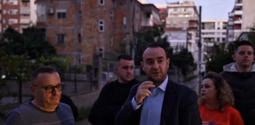 balliu ne mbeshtetje te banoreve te njesise 14 ne mes te tiranes si ne mesjete rrezikohet jeta e qytetareve nga kabinat elektrike 69026d02ac47c