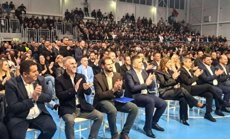 berisha vlen dhe muhamed elmazi jane zgjedhja e qytetareve qe duan zhvillim dinjitet dhe te ardhme me te mire 68ec4eb61bfde