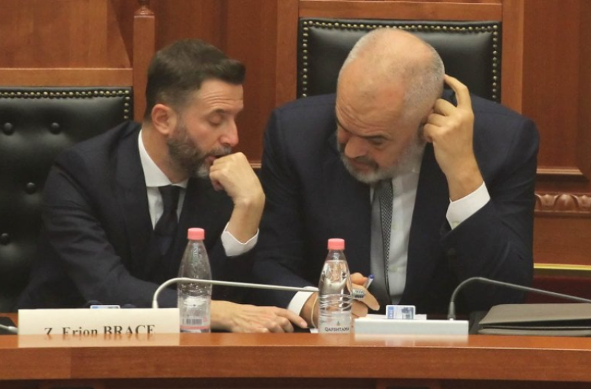 brace tregon prapaskenat e zgjedhjes se rames si kryetar i ps 20 vite me pare terheqja me revolte e servetit dhe rucit beri qe 68f7fd1997517