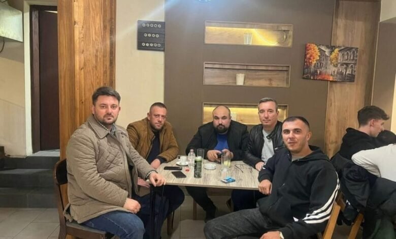 Dy ditë para zgjedhjeve, vazhdojnë braktisjet nga BDI në Saraj, aktivistë nga Sfillarja e Poshtme i bashkohen Muhamet Elmazit 3 dy dite para zgjedhjeve vazhdojne braktisjet nga bdi ne saraj aktiviste nga sfillarja e poshtme i bashkohen muhamet elmazit 68f15c7a33af5