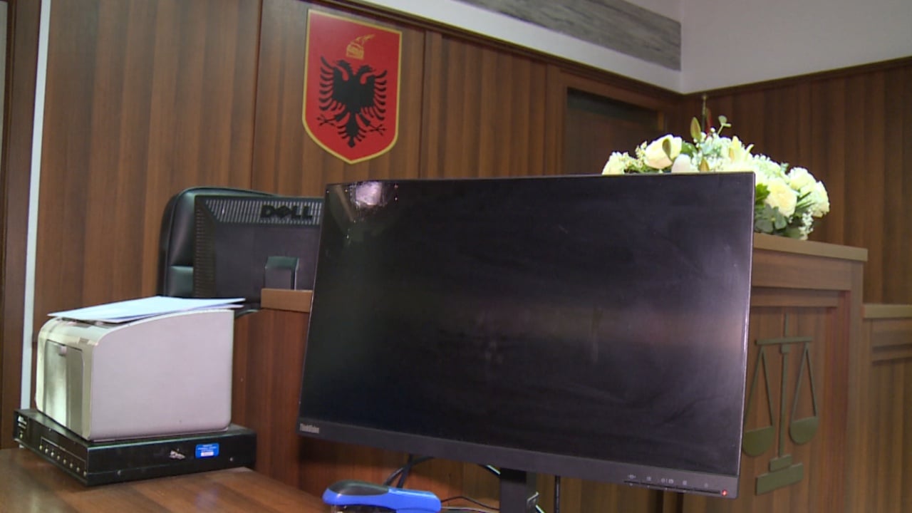 Ekskluzive/ Eksperimenti për sigurinë e SPAK dhe GJKKO, garda teston masat mbrojtëse pas vrasjes së gjyqtarit Astrit Kalaja 1 ekskluzive eksperimenti per sigurine e spak dhe gjkko garda teston masat mbrojtese pas vrasjes se gjyqtarit astrit kalaja 68f3b5481fff9