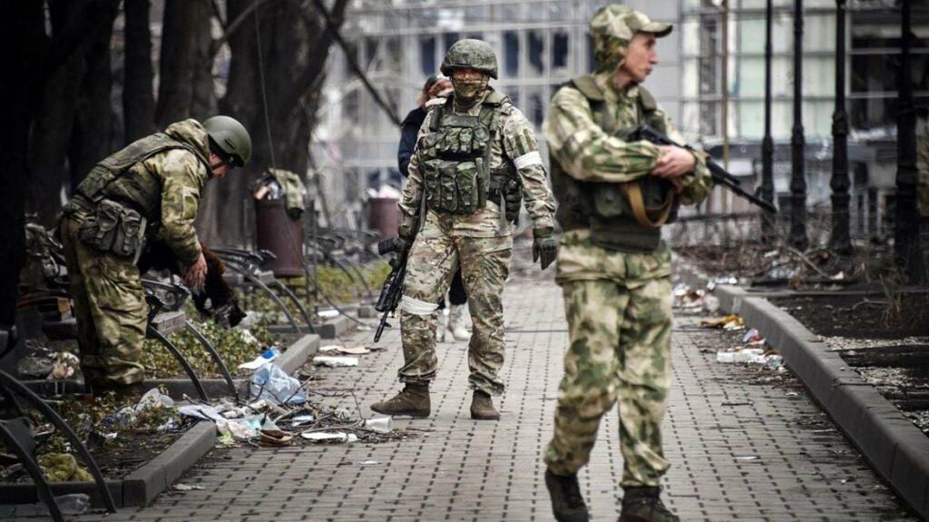 Ekzekutime, tortura dhe “duele gladiatorësh” si në kohën e romakëve, ja si ndëshkohen nga komandantët ushtarët rus që braktisin frontin 3 ekzekutime tortura dhe duele gladiatoresh si ne kohen e romakeve ja si ndeshkohen nga komandantet ushtaret rus qe braktisin frontin 6903c1a5bac74