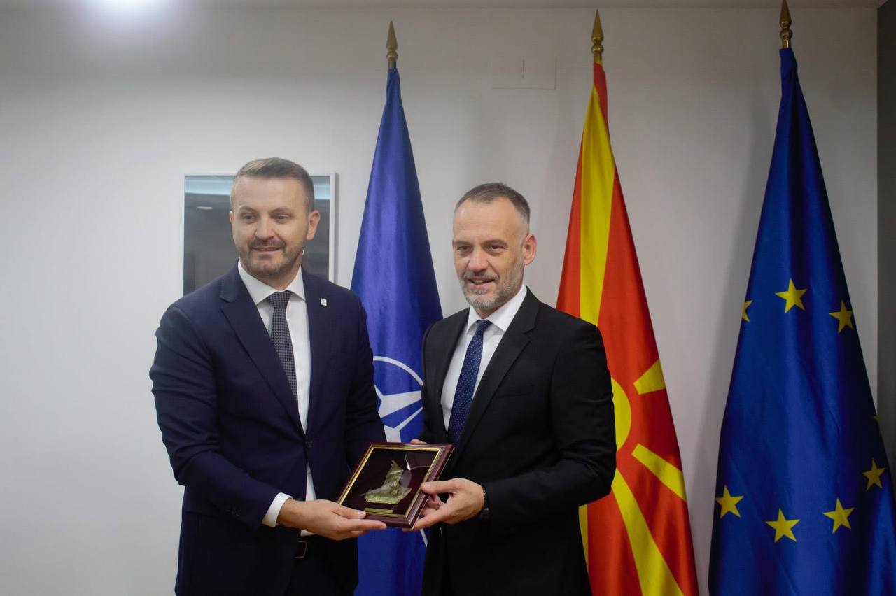 Fetai takim me ministrin Dukaj: Partneriteti ynë është kyç për zhvillimin rajonal 1 fetai takim me ministrin dukaj partneriteti yne eshte kyc per zhvillimin rajonal 68dd5e2d9dab8