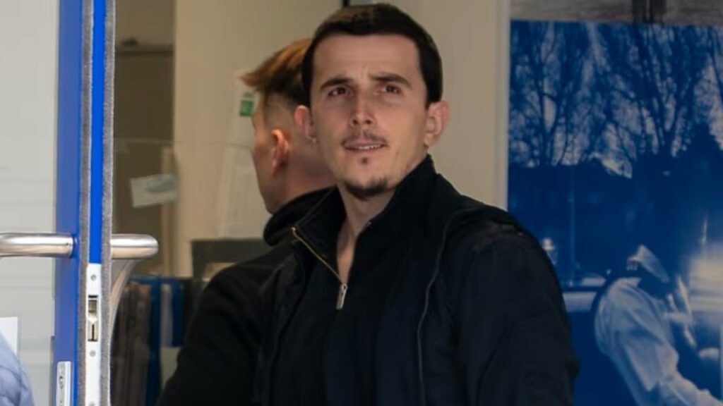 fotot trafiku i armeve tropojani i kerkuar nga spak i lire rrugeve te londres 68e615c4a2e5c