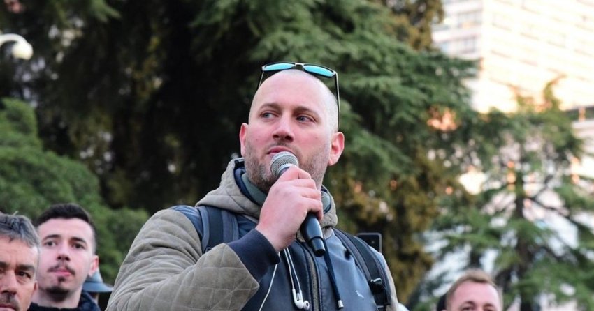 gjykata kushtetuese pezulloi zgjedhjet ne tirane reagon binaj kurdo qe te caktohet votimi do te marrim pjese 68e7d6b5b5355