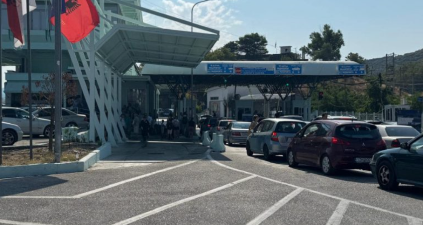 greva e doganiereve kakavije te henen bllokohet per kater ore qarkullimi i makinave 68fceeb45a3af