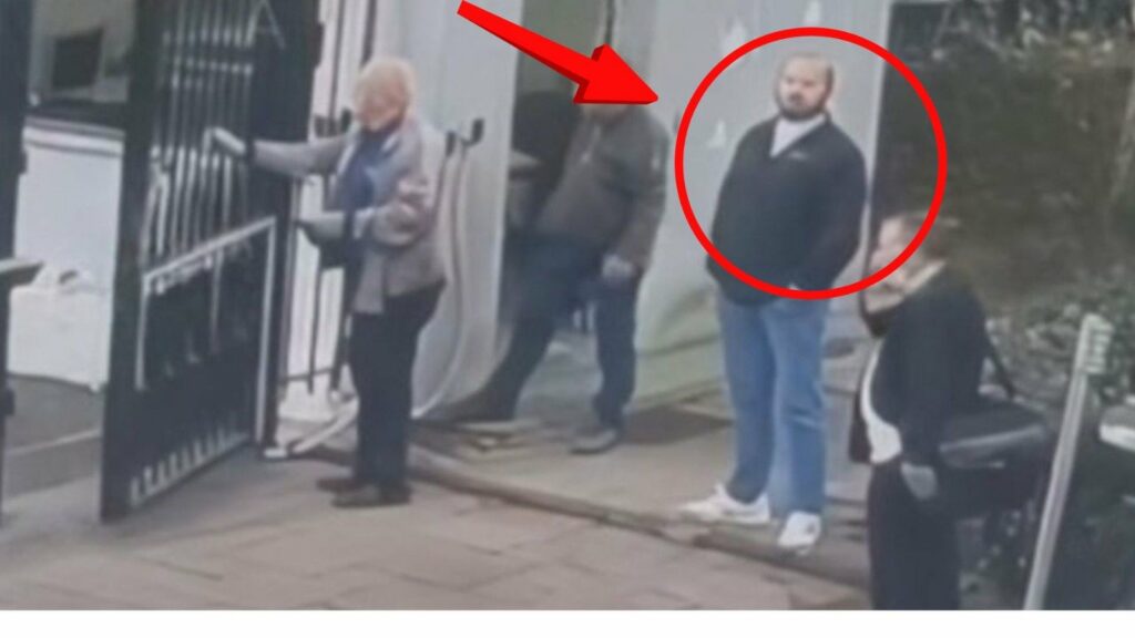 hajdeni e vrava une elvis shkambi me duar ne xhepa dhe gjakftohte i therret vete policeve pasi kreu vrasjen brenda gjykates 68e518a378927