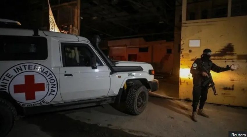 Hamasi kthen trupat e dy pengjeve të tjera, por thotë se i duhet më shumë kohë për të gjetur të tjerët 3 hamasi kthen trupat e dy pengjeve te tjera por thote se i duhet me shume kohe per te gjetur te tjeret 68f086142aaa1