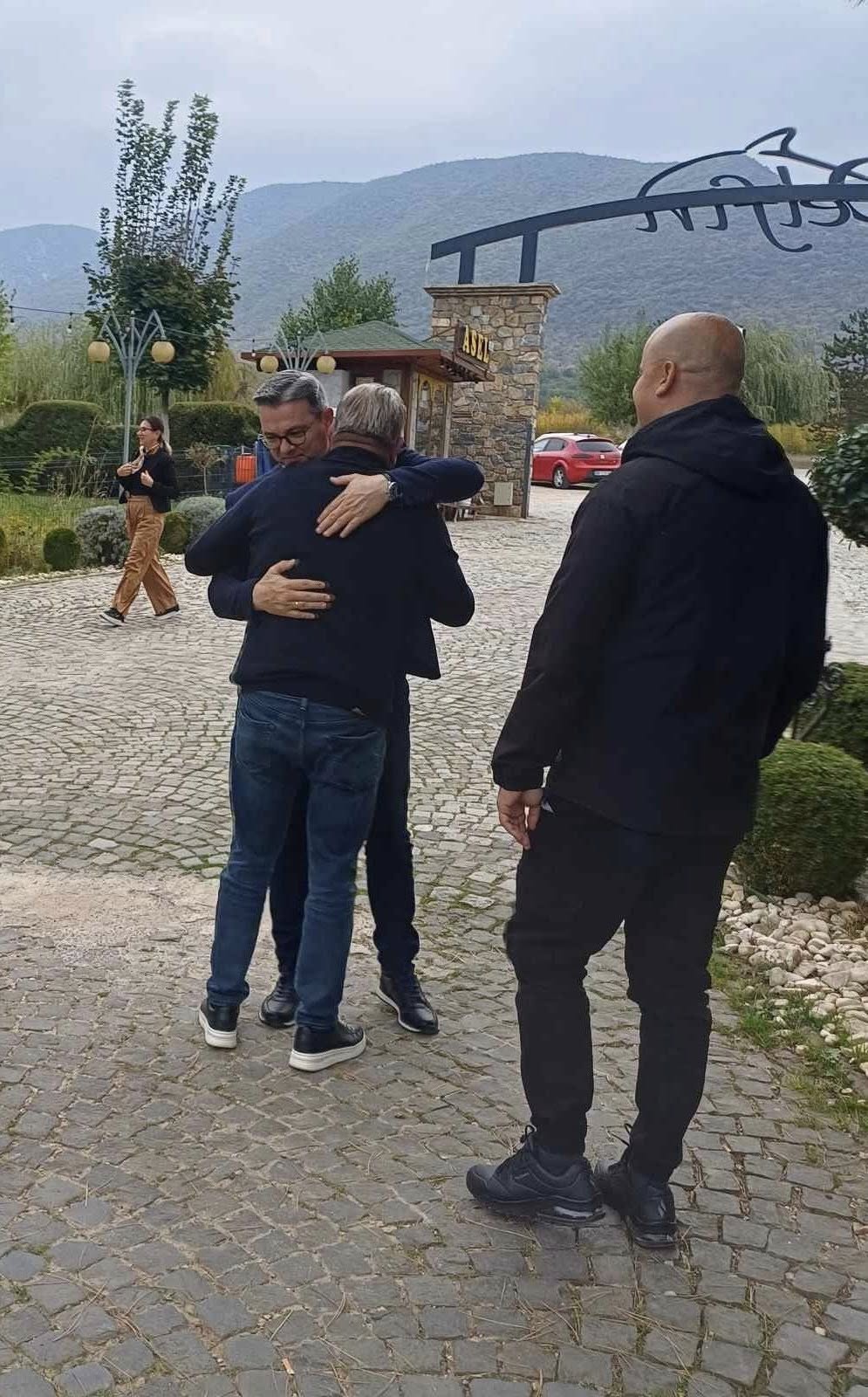 ilievski zhvillon takim pune me ministrin trifunovski dhe gjuetaret e bujna leska 68f12b585136d