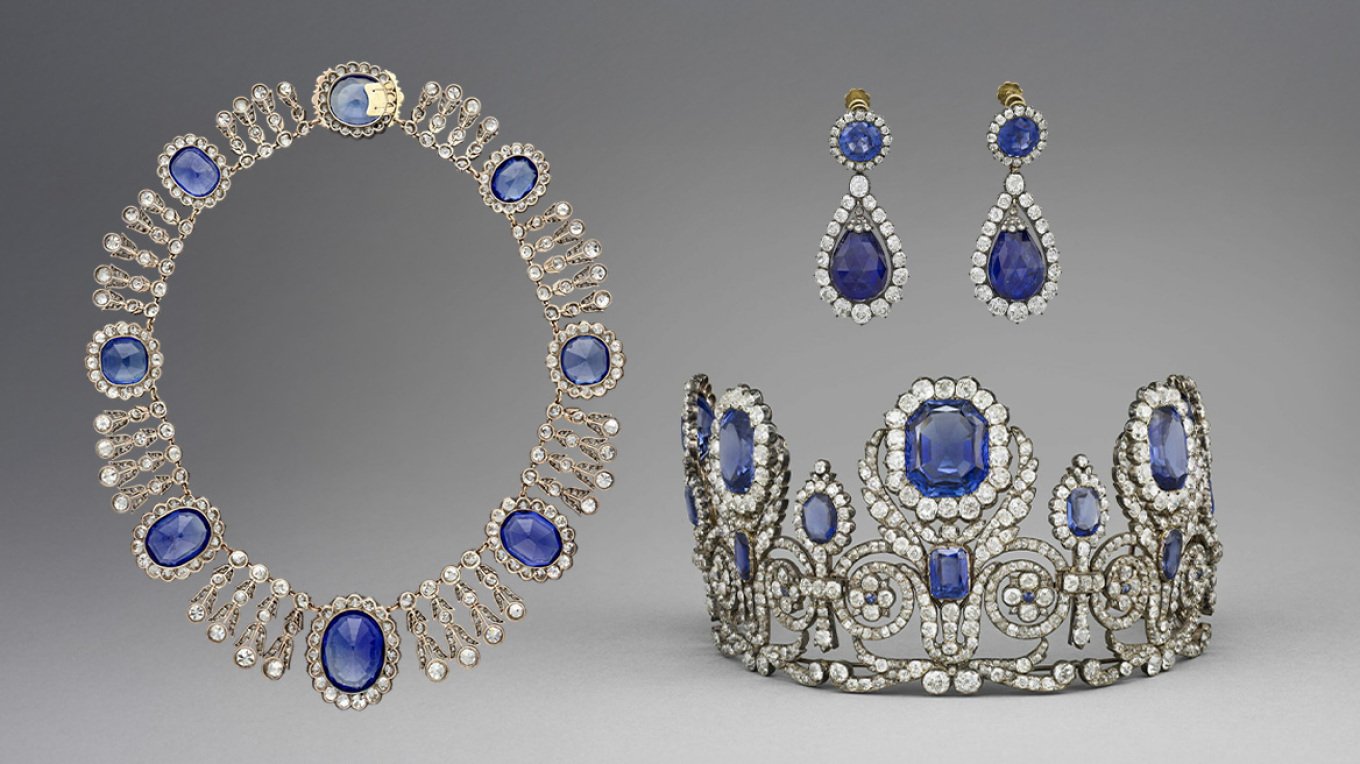 Janë tetë bizhuteritë e vjedhura nga Muzeu i Luvrit, Ministria franceze e Kulturës publikon listën 1 jane tete bizhuterite e vjedhura nga muzeu i luvrit ministria franceze e kultures publikon listen 68f541252367a