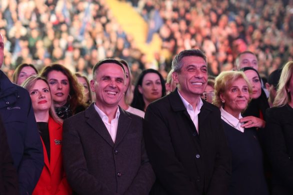 Kasami: Shkupjani nuk tutet, ai u radhit sot fuqishëm me VLEN-in 5 kasami shkupjani nuk tutet ai u radhit sot fuqishem me vlen in 68f19bcf39e0a