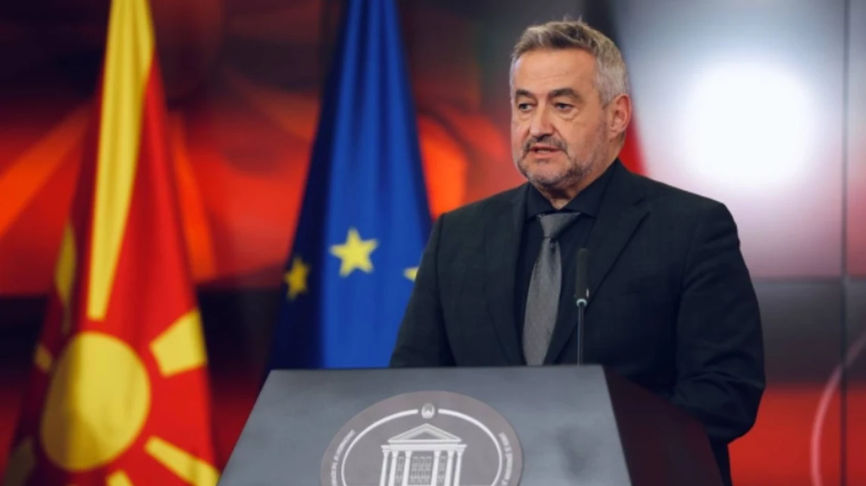 Klekovski: Kanë arritur 15 ankesa nga pacientë për ndërhyrje të dyshimta kardiokirurgjikale 1 klekovski kane arritur 15 ankesa nga paciente per nderhyrje te dyshimta kardiokirurgjikale 68dfec593abf0