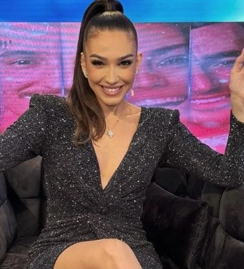 Koha kur Jonida Vokshi garonte për “Miss Albania” 2 koha kur jonida vokshi garonte per miss albania 68dec1d77a221