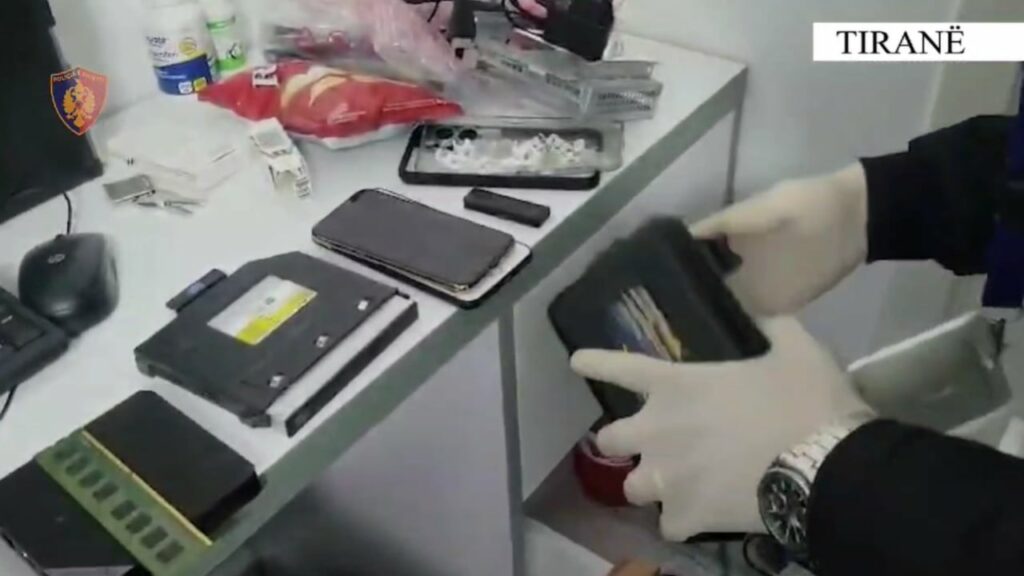 krimi ekonomik goditi piraterine digitalb paditi hajdutet prokuroria con ne gjyq 5 persona dhe kompanite qe vidhnin te drejtat televizive 68ea7ac5b754e