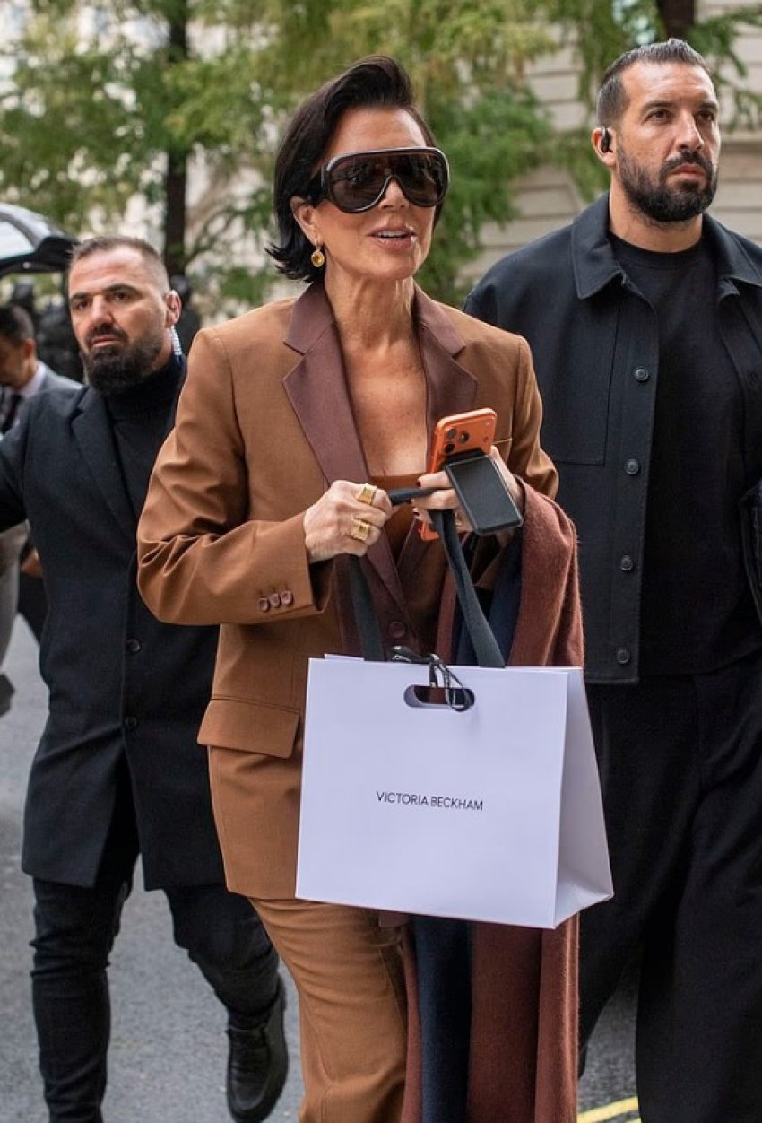 kris jenner shfaq elegance te thjeshte ne londer pas festes se kim kardashian 68fbdef81430a
