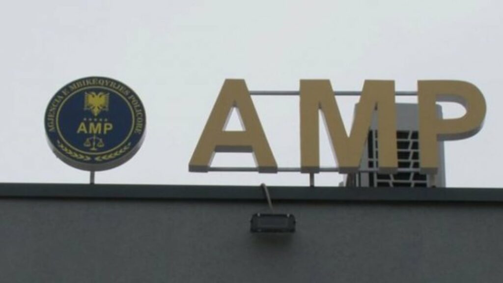 kultivonte lende narkotike dhe mbante arme pa leje vihet ne pranga polici shpallet ne kerkim i vellai 68eab303d7492