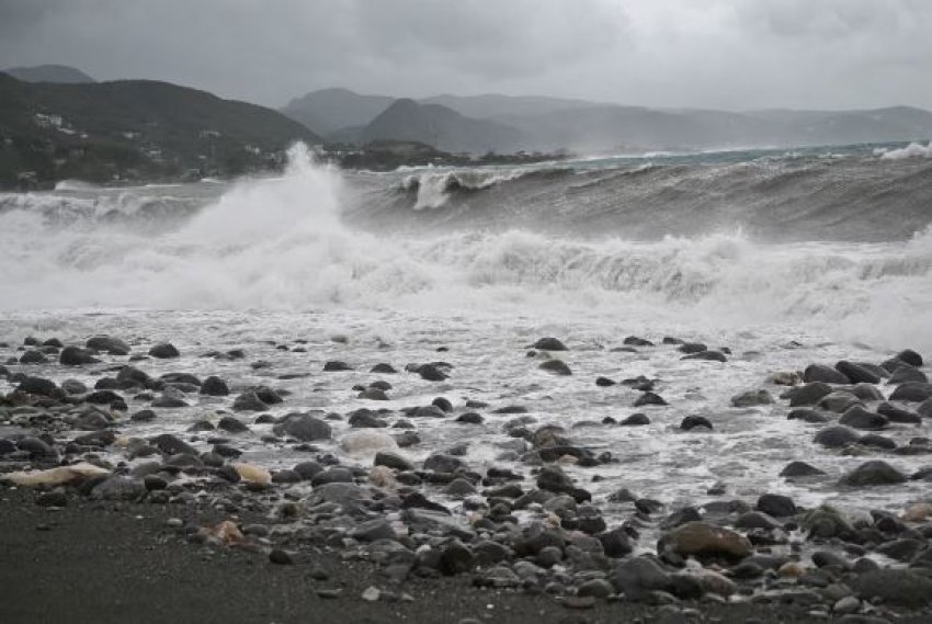 “Largohuni ose strehohuni, tani” – Ambasadat amerikane njoftojnë për stuhinë e fuqishme 3 largohuni ose strehohuni tani ambasadat amerikane njoftojne per stuhine e fuqishme 69001fd66a078