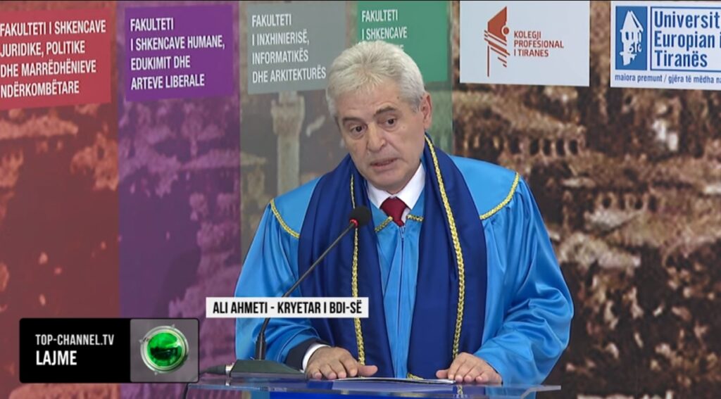 Lideri që nuk flet më për popullin, por për veten. Rrëfimi i një fundi të trishtë politik! 3 lideri qe nuk flet me per popullin por per veten rrefimi i nje fundi te trishte politik 68e26bef48271