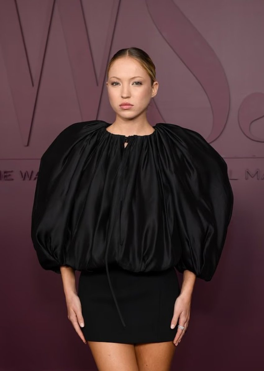 Lila Moss shkëlqen në New York me një pamje mahnitëse në ndarjen e çmimeve të WSJ Innovator Awards 1 lila moss shkelqen ne new york me nje pamje mahnitese ne ndarjen e cmimeve te wsj innovator awards 69033b54a65f6