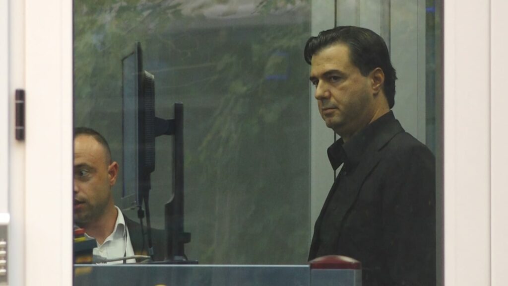 lulzim basha paraqitet ne spak zbulohet arsyeja 6903874693489