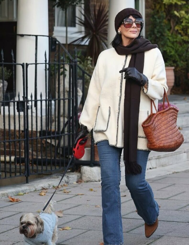 martine mccutcheon e falimentuar shfaqet ne publik pas ndarjes shetit qenin e saj te dashur ne surrey 69009856b76aa