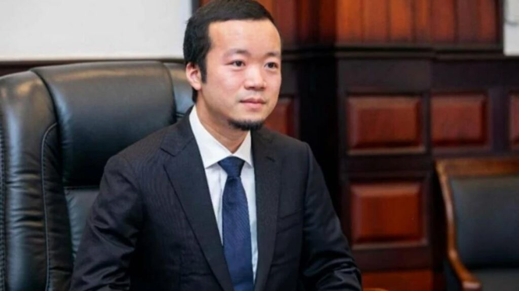 mashtruesi me fytyre femije 37 vjecari ndertoi perandori te mashtrimit online ne te gjithe boten 68fcd5c69bf65