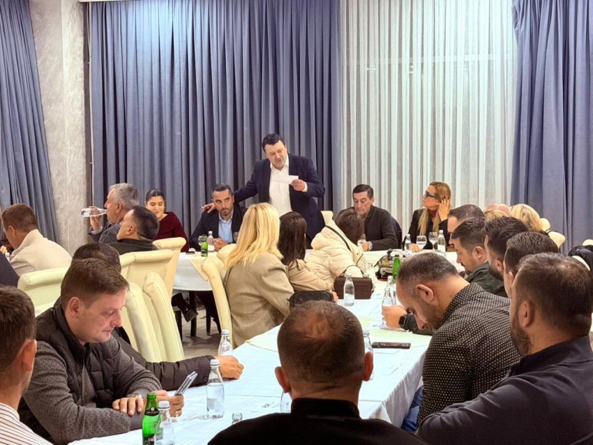 mblidhet pdk ne gjakove diskutohet per hapat e metejshem pasi siguruan 6 asambliste 68fbc1b042b78