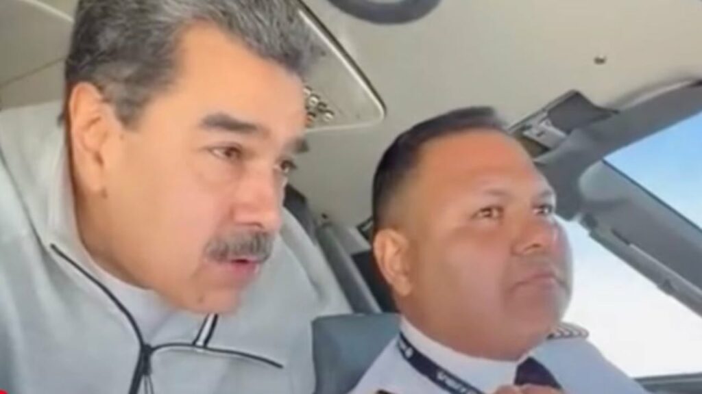 “Mendo për 3 fëmijët, do bëhesh shumë i pasur”, SHBA kërkoi të joshte pilotin e Nicolás Maduros për të tradhtuar udhëheqësin venezuelas. Zbulohen mesazhet 3 mendo per 3 femijet do behesh shume i pasur shba kerkoi te joshte pilotin e nicolas maduros per te tradhtuar udheheqesin venezuelas zbulohen mesazhet 6901ffafe8ce4