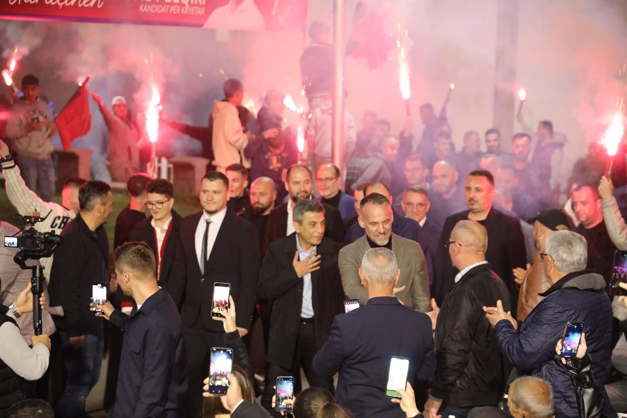 Mexhiti nga Haraçina: VLEN po e kthen dinjitetin e çështjes shqiptare me vepra, jo me fjalë 1 mexhiti nga haracina vlen po e kthen dinjitetin e ceshtjes shqiptare me vepra jo me fjale 68e845d4235f2